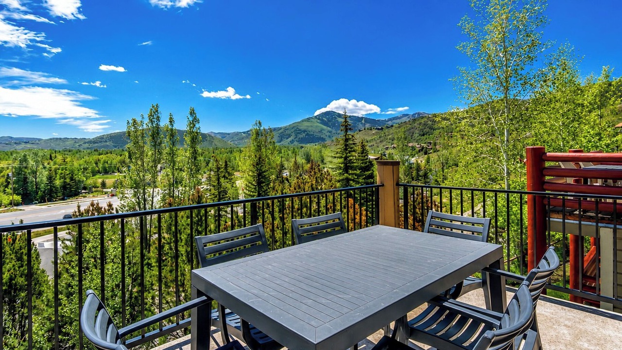 Photo of Patio Balcony in Bear Hollow Village