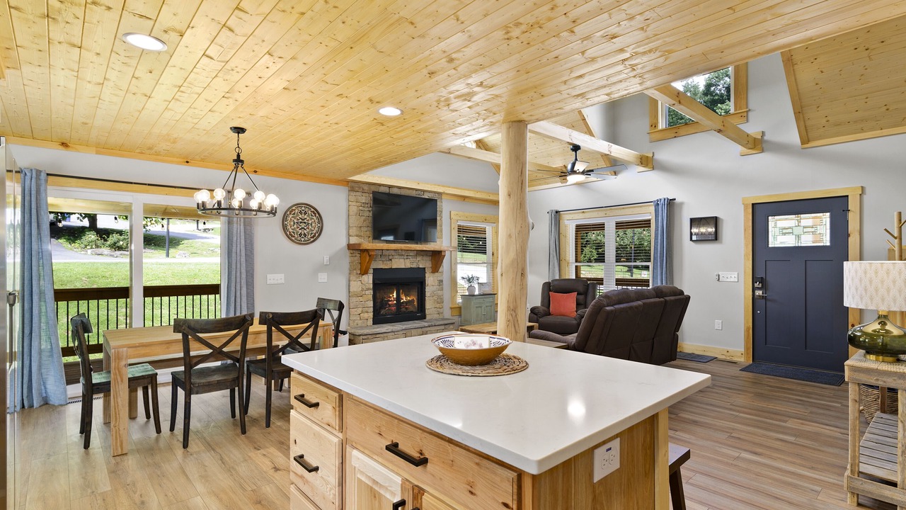 Photo of Bedroom in Maggie Valley