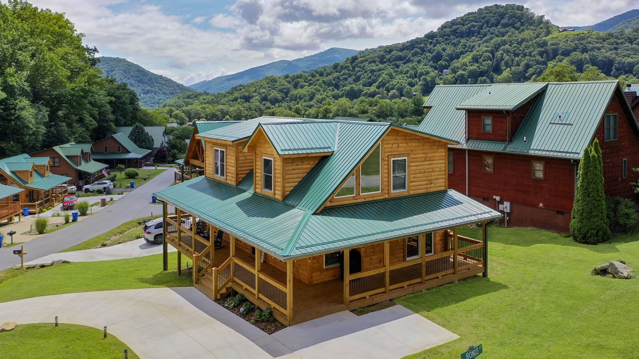 Photo of Others in Maggie Valley