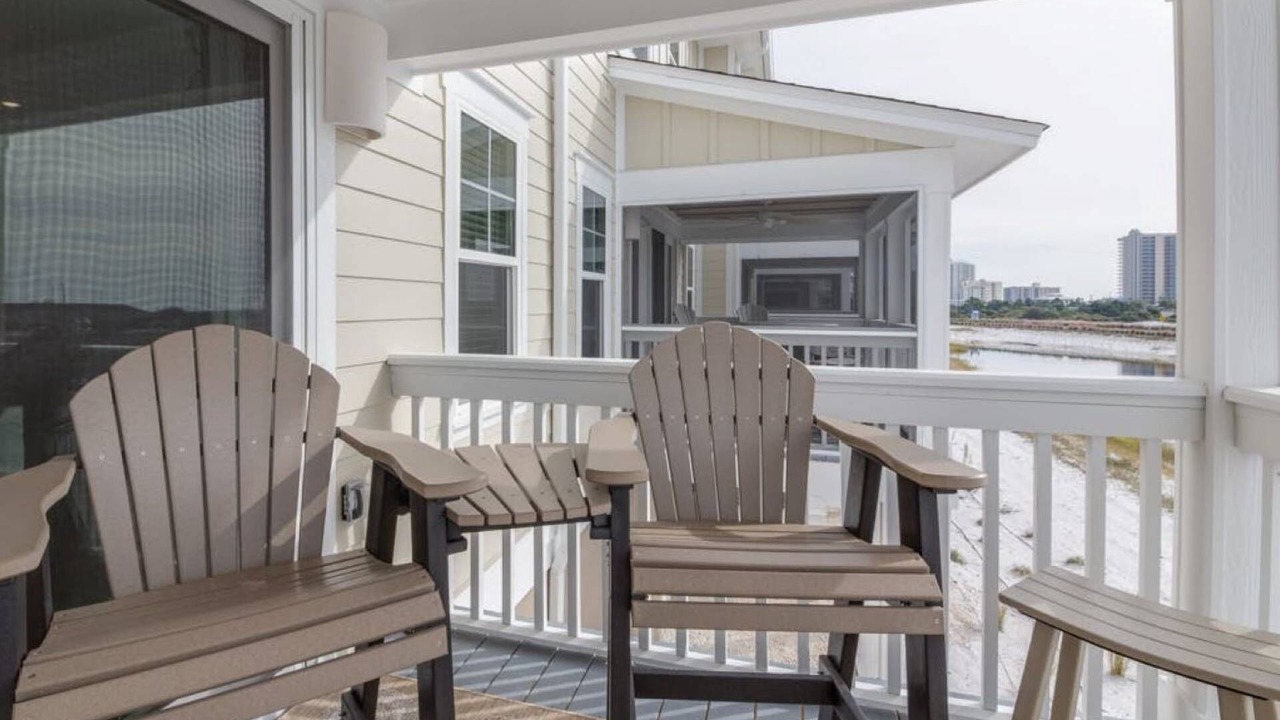 Photo of Patio Balcony in Ono Island