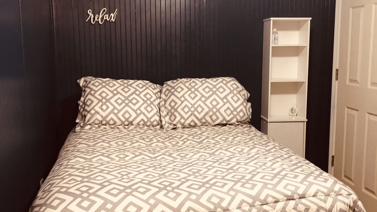 Photo of Bedroom in Guntersville