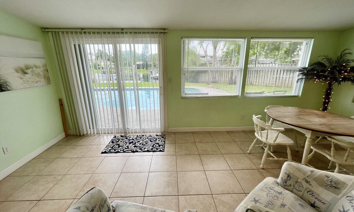 Photo of Bedroom in Cocoa Isles
