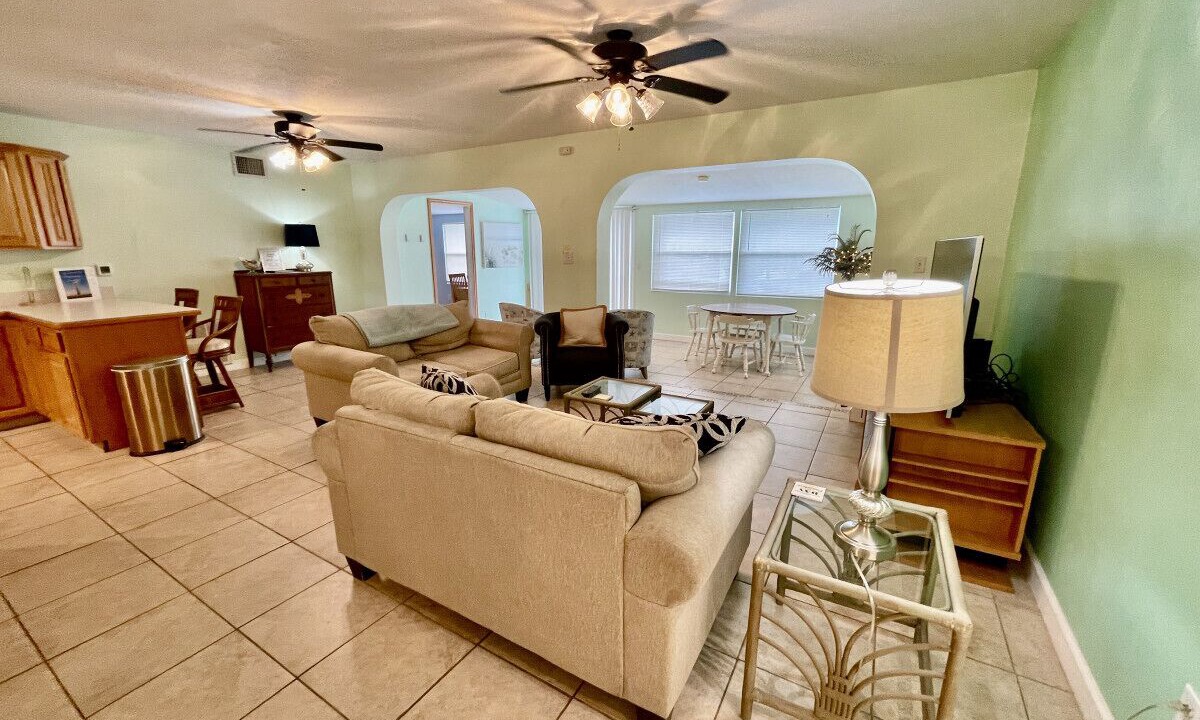 Photo of Livingroom in Cocoa Isles