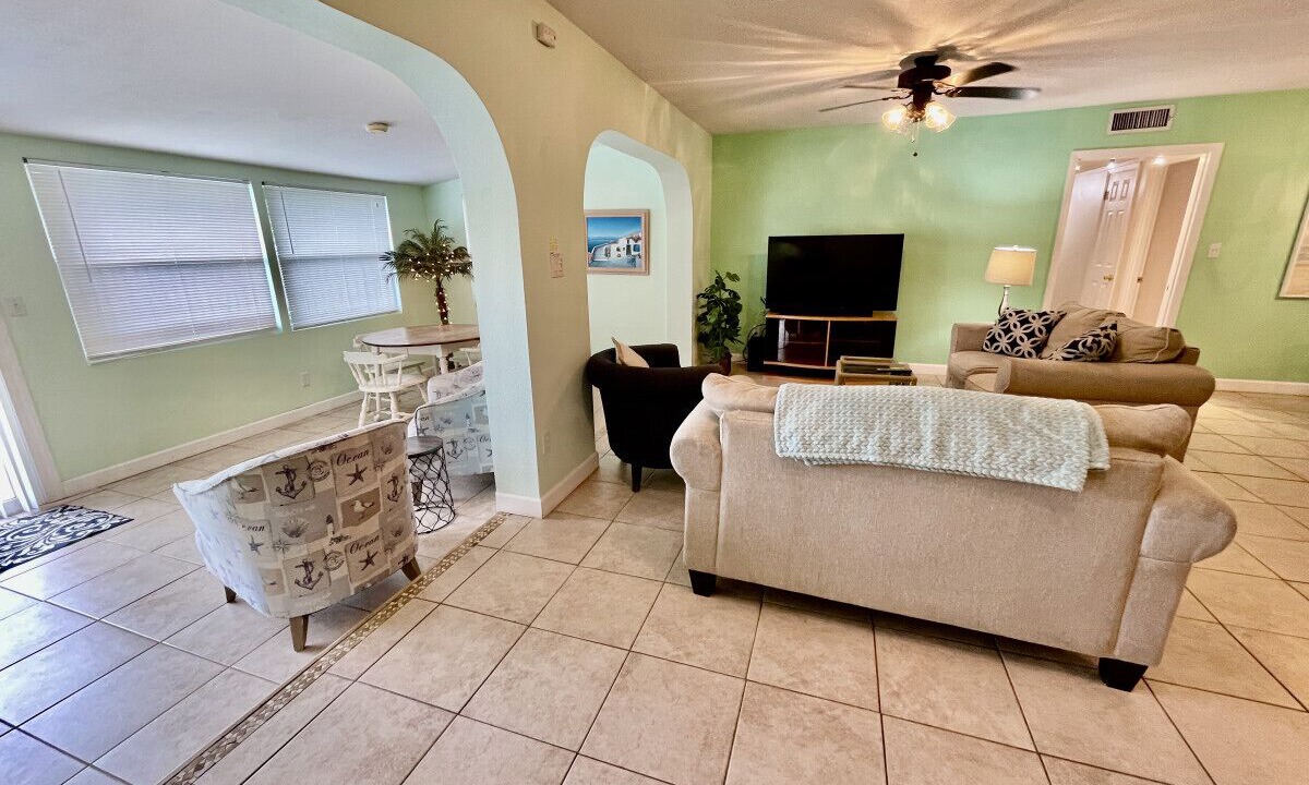 Photo of Livingroom in Cocoa Isles
