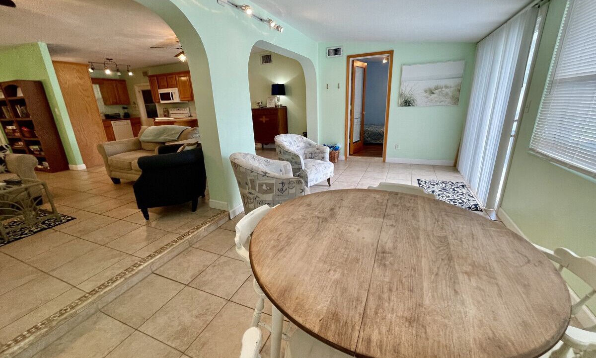 Photo of Bedroom in Cocoa Isles