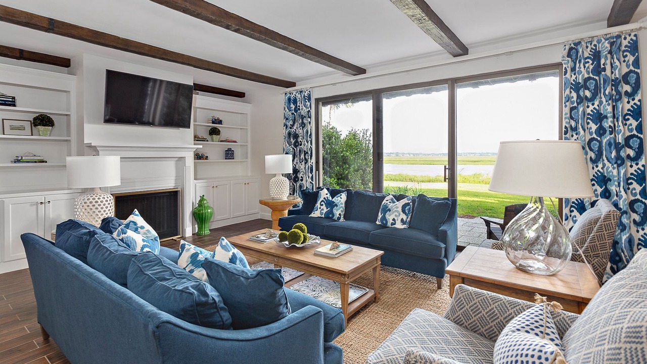 Photo of Others in Sea Island