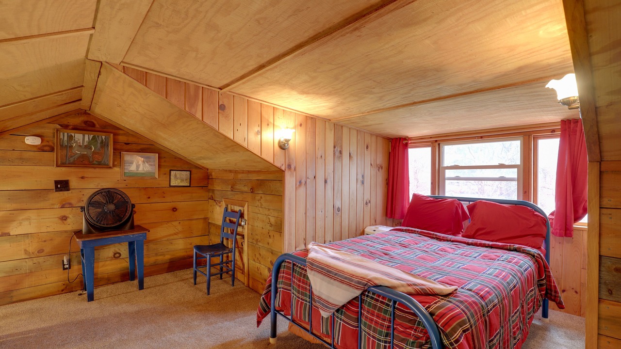 Photo of Bedroom in Hot Springs