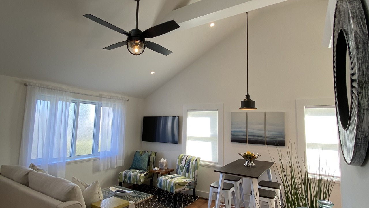Photo of Livingroom in Tisbury