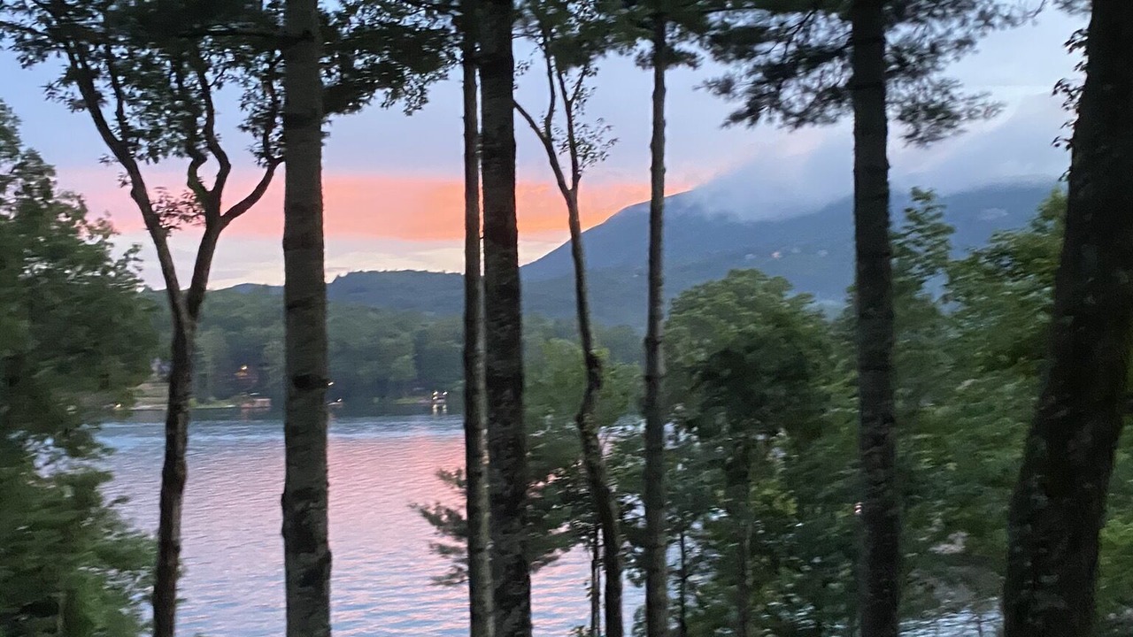Photo of Others in Lake Toxaway