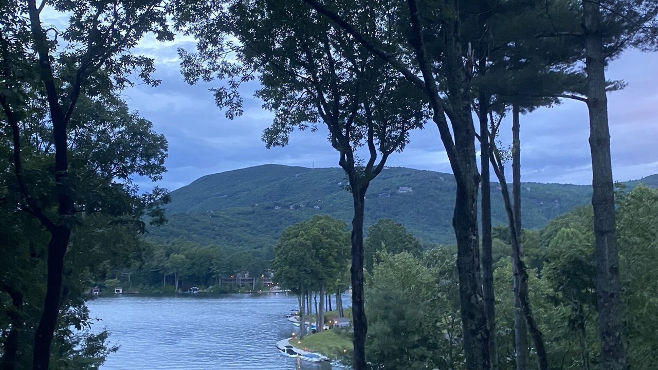 Photo of Outdoor in Lake Toxaway