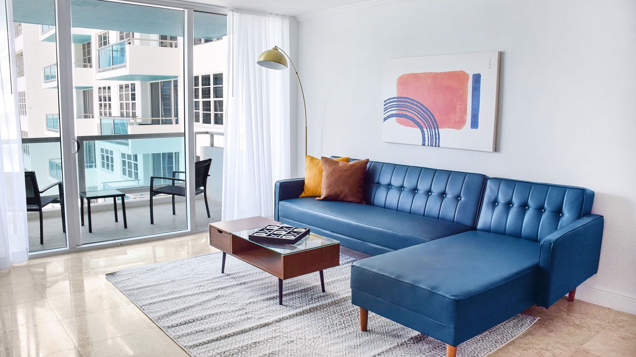 Photo of Livingroom in Mid Beach