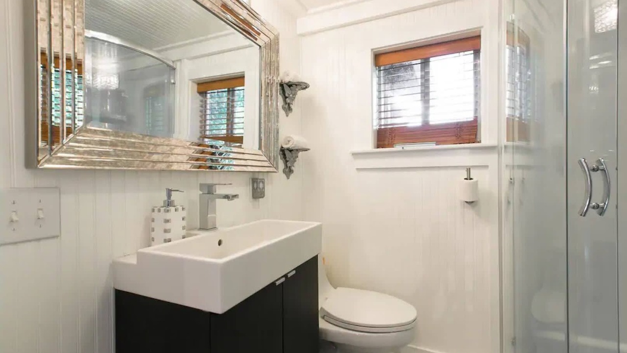 Photo of Bathroom in Alexander