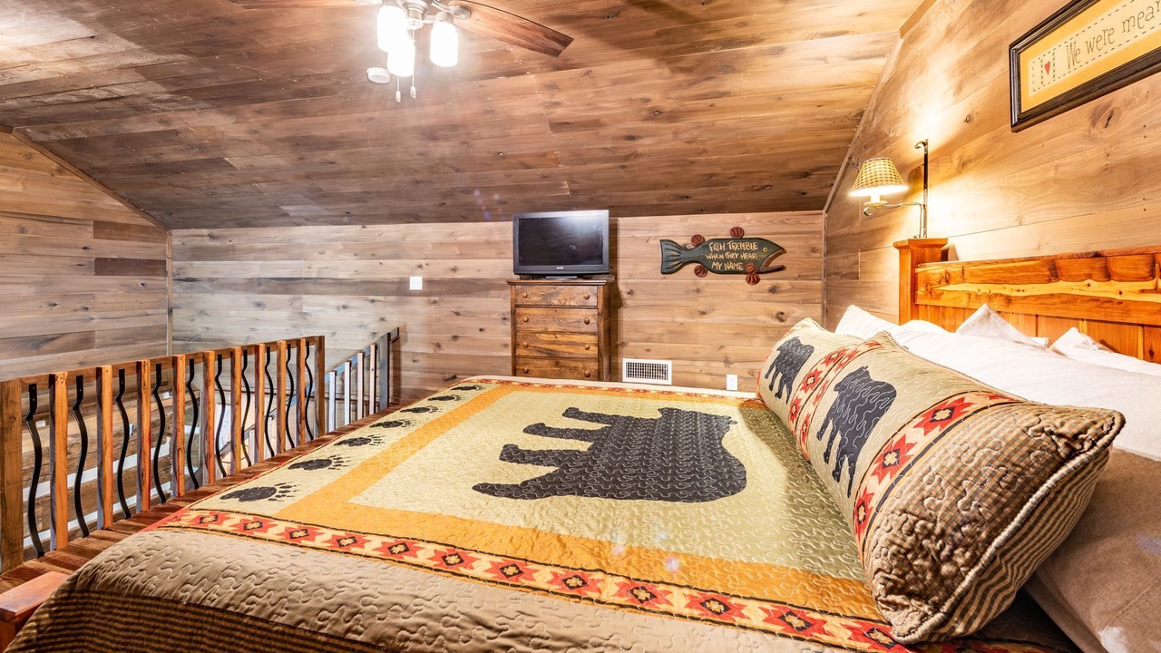 Photo of Bedroom in Talking Rock