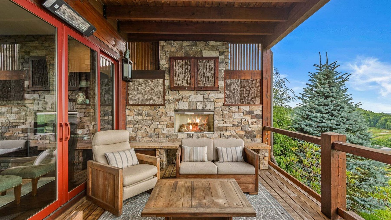 Photo of Patio Balcony in Elk Park