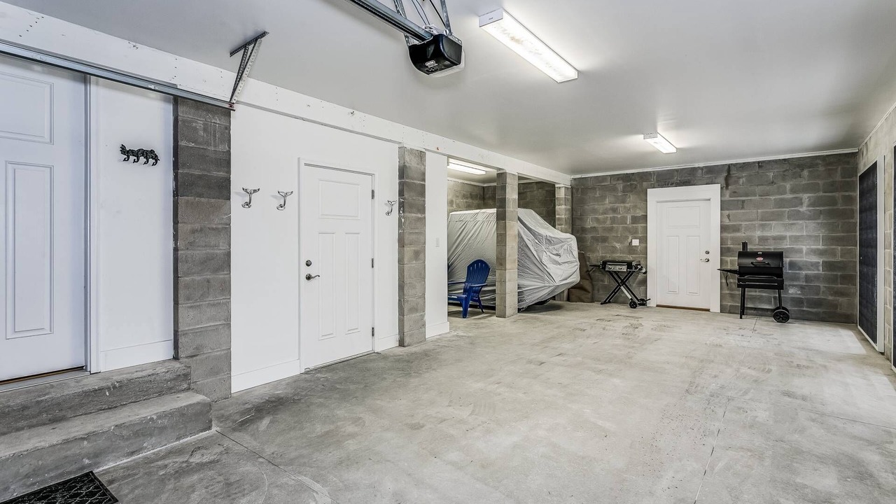 Photo of Bedroom in Ono Island
