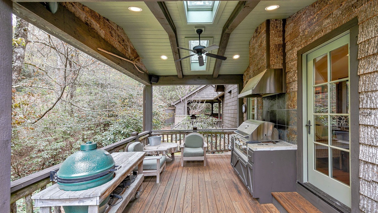 Photo of Outdoor in Lake Toxaway