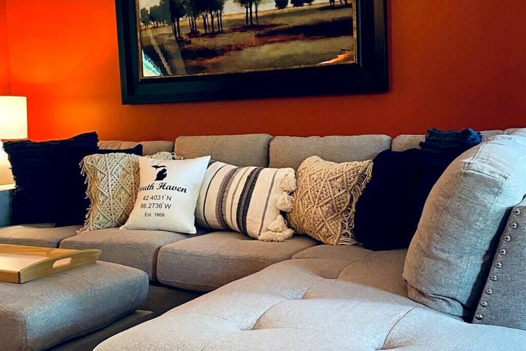 Photo of Bedroom in Glenn Haven Shores