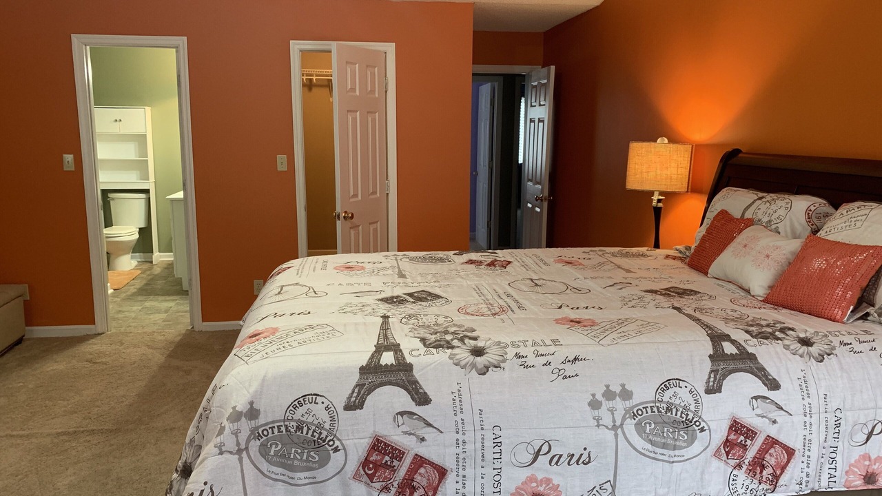Photo of Bedroom in Pineland