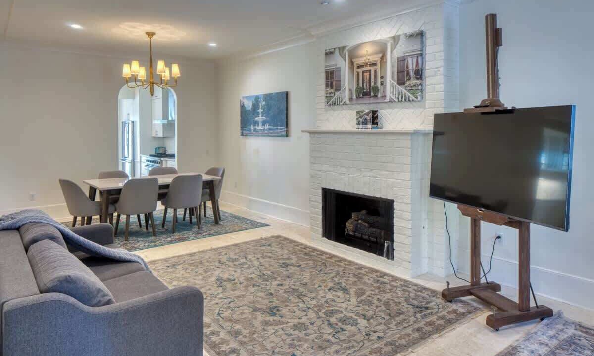 Photo of Livingroom in Hitch Village - Fred Wessels Homes