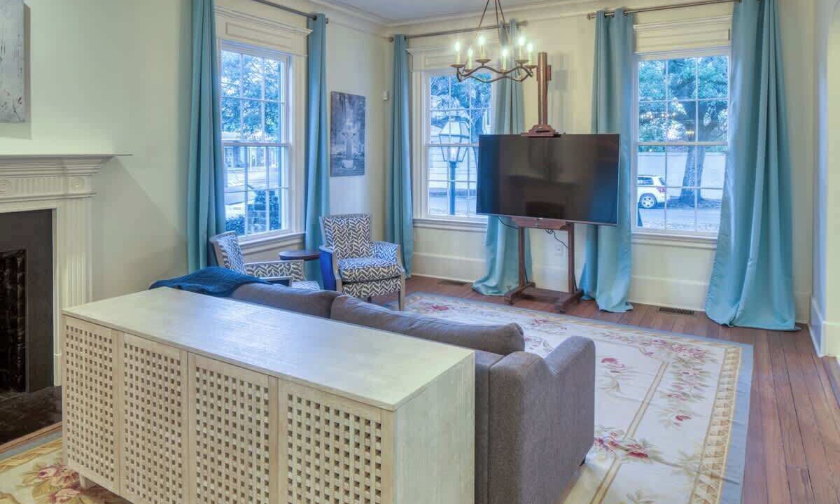 Photo of Livingroom in Hitch Village - Fred Wessels Homes