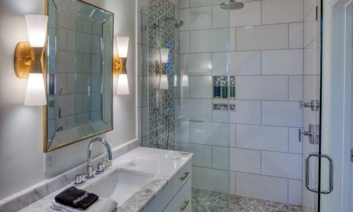 Photo of Bathroom in Hitch Village - Fred Wessels Homes