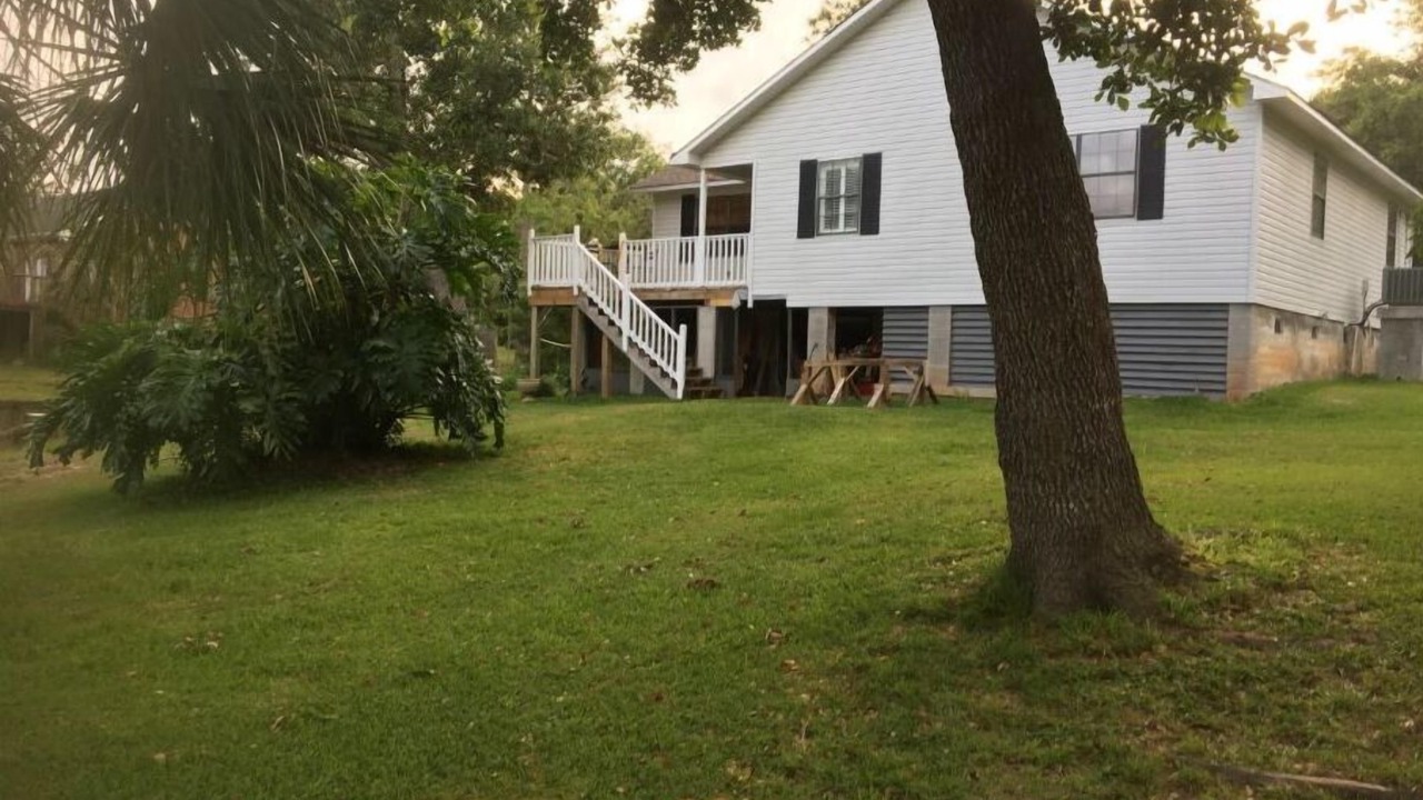 Photo of Outdoor in Theodore