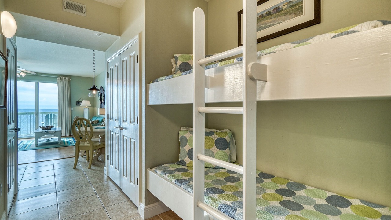 Photo of Bedroom in Miramar Beach