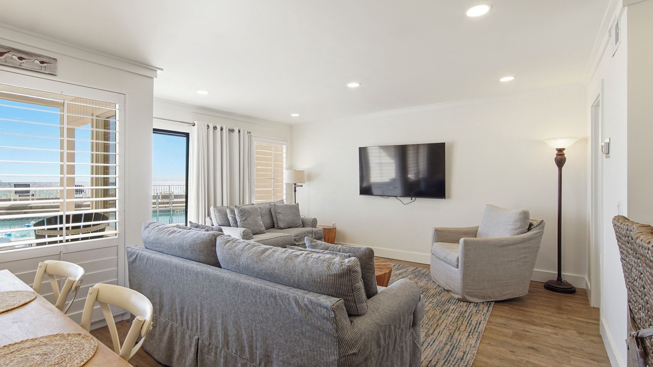 Photo of Livingroom in Fort Bay
