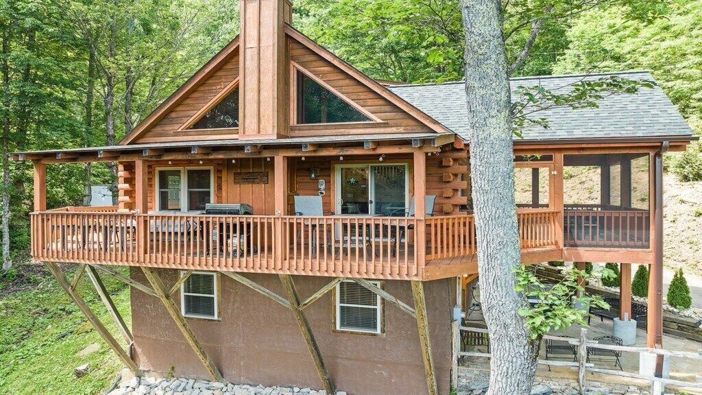 Photo of Others in Maggie Valley
