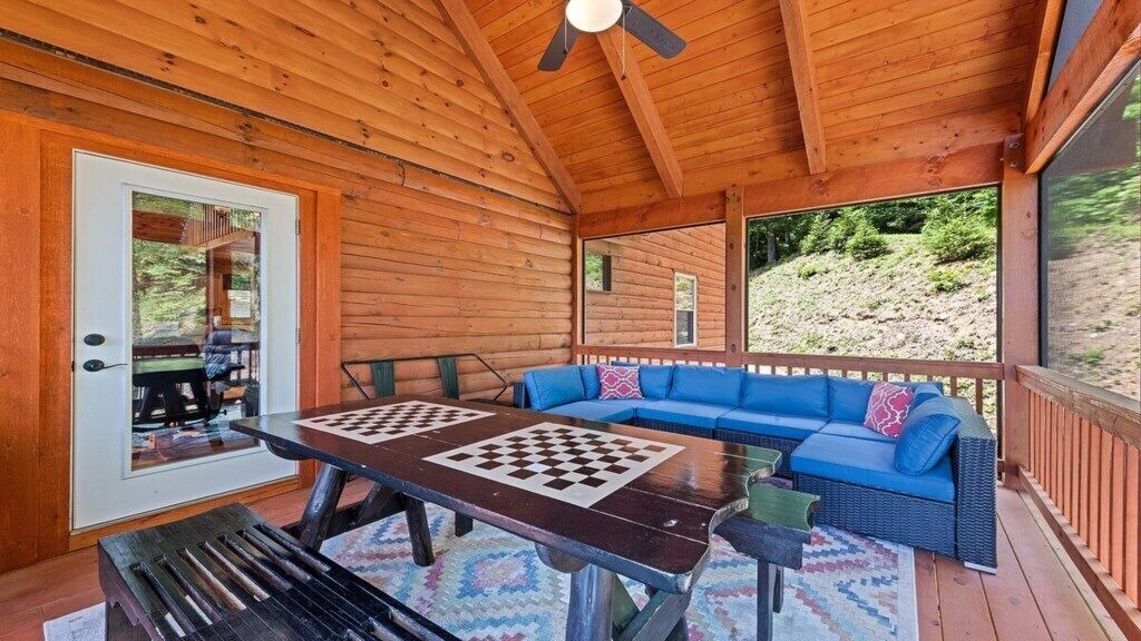 Photo of Outdoor in Maggie Valley