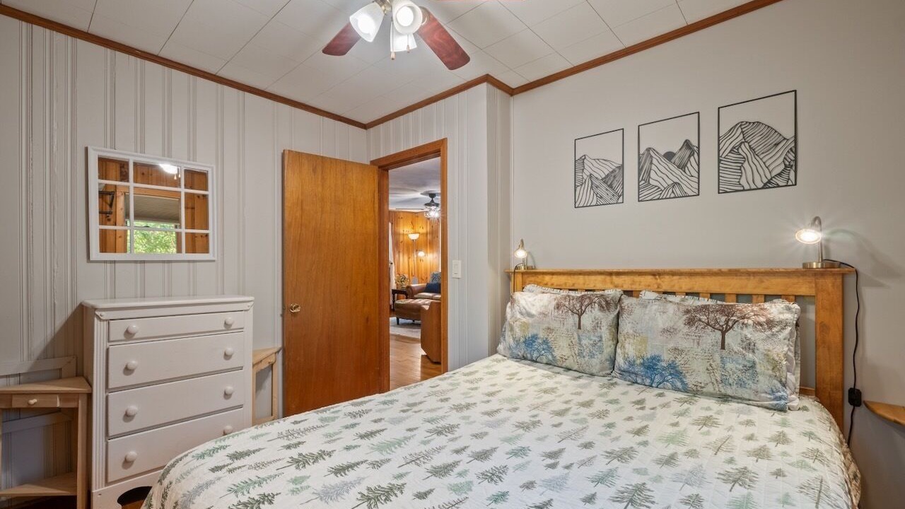 Photo of Bedroom in Linville Falls