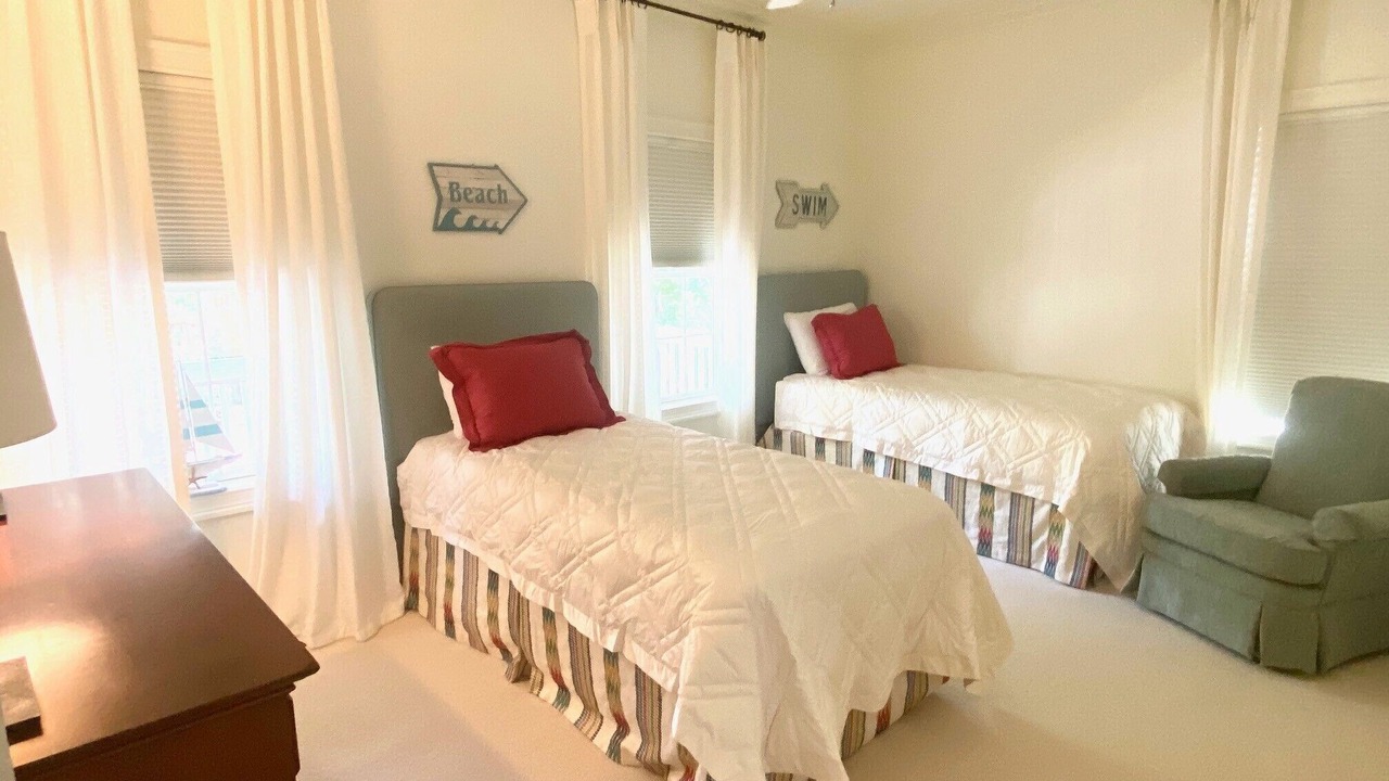 Photo of Bedroom in Seabrook Island