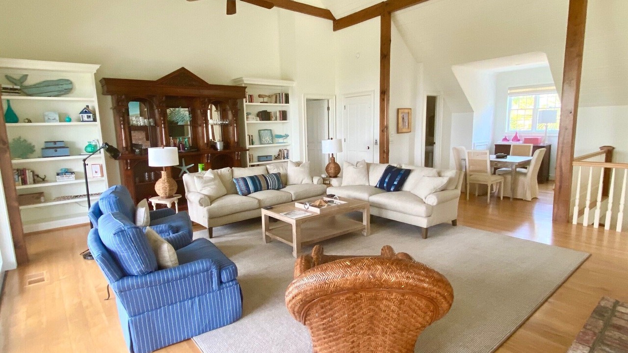 Photo of Livingroom in Seabrook Island