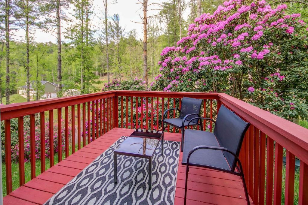 Photo of Outdoor in Mars Hill