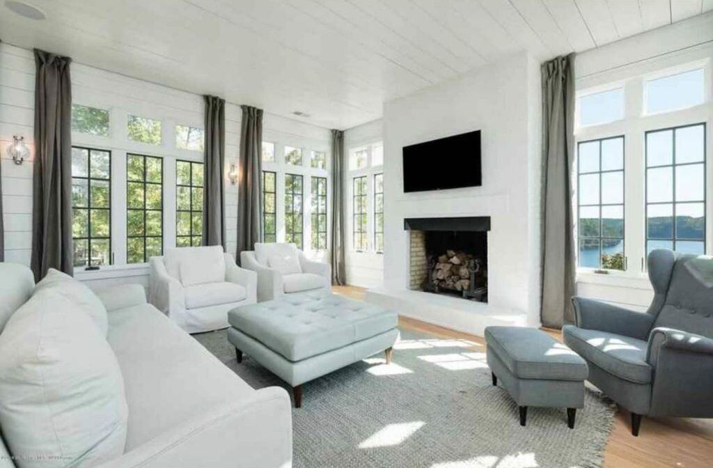 Photo of Livingroom in Crane Hill