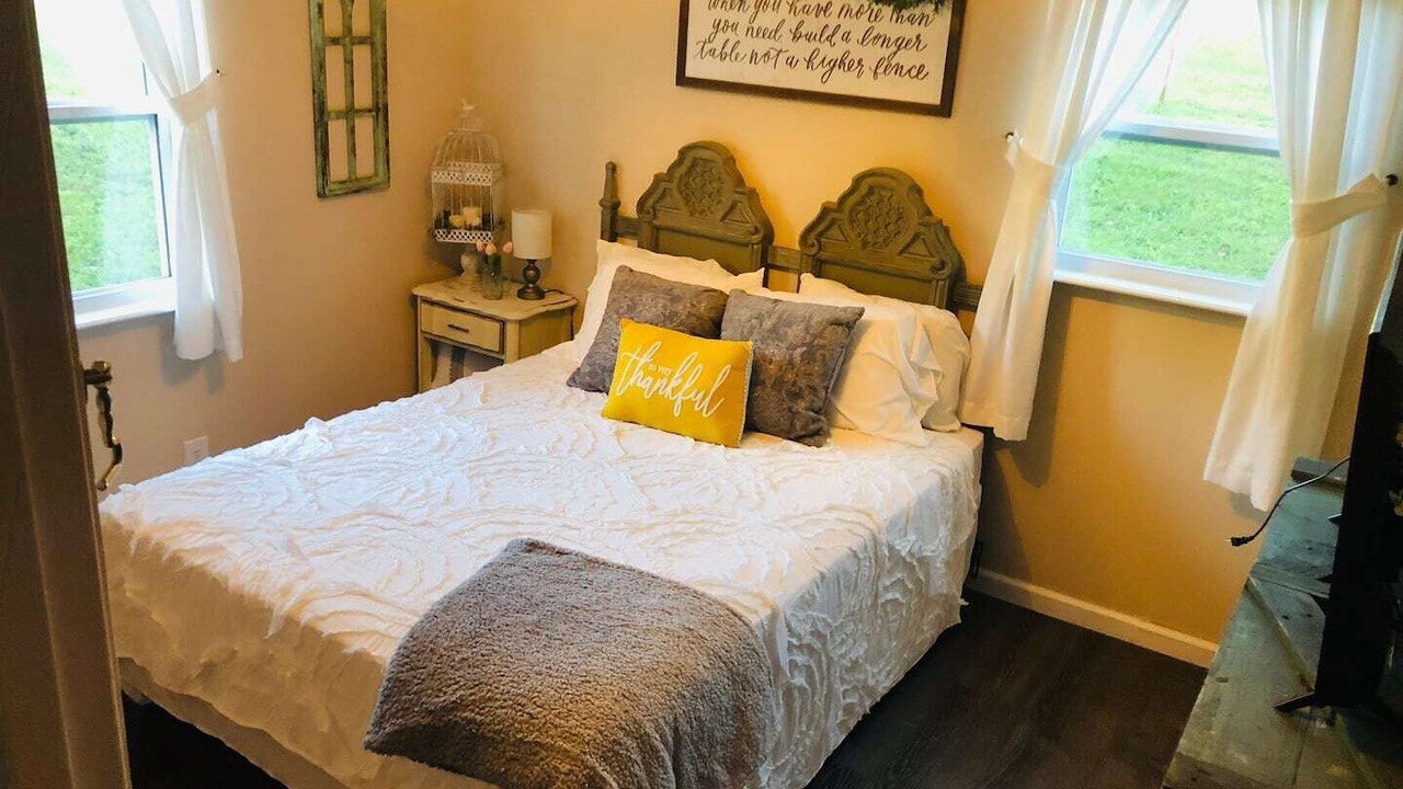 Photo of Bedroom in Dandridge