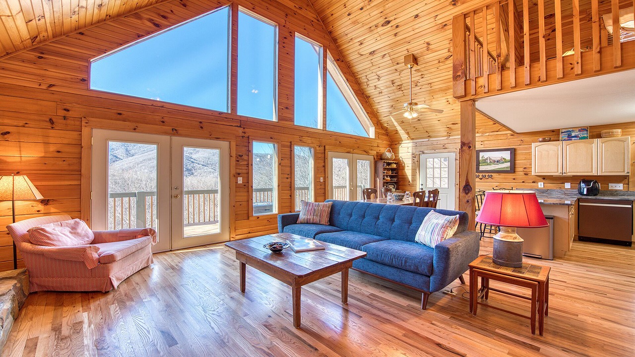 Photo of Livingroom in Waynesville