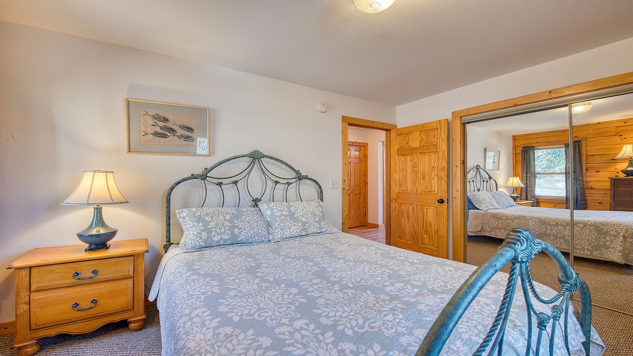 Photo of Bedroom in Waynesville