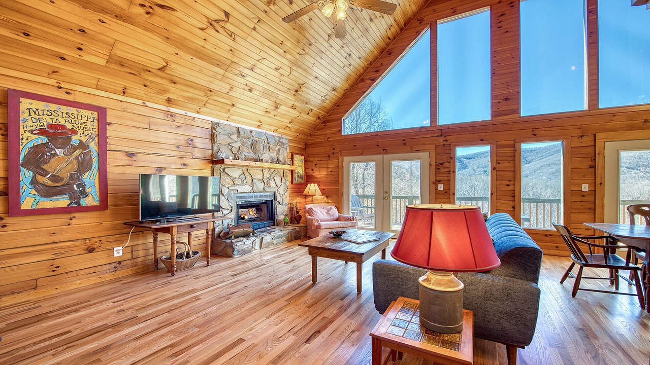 Photo of Livingroom in Waynesville