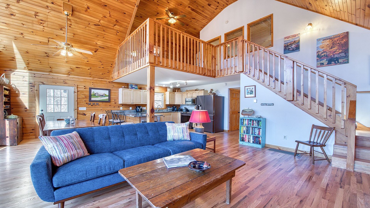 Photo of Livingroom in Waynesville