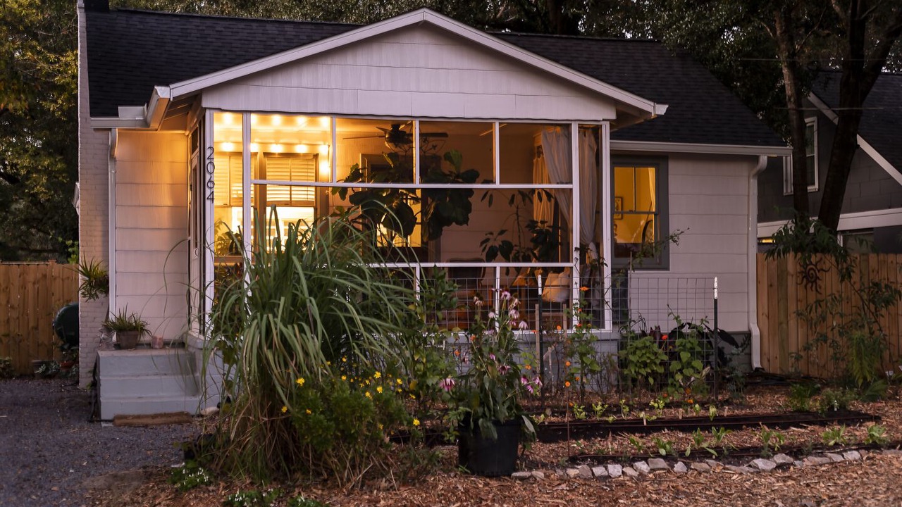 Photo of Outdoor in Riverland Terrace