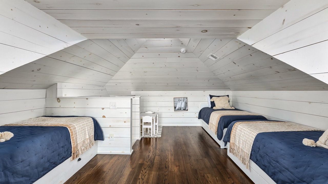 Photo of Bedroom in Crane Hill