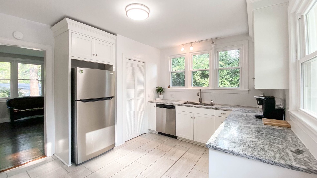 Photo of Kitchen in Forest Hills