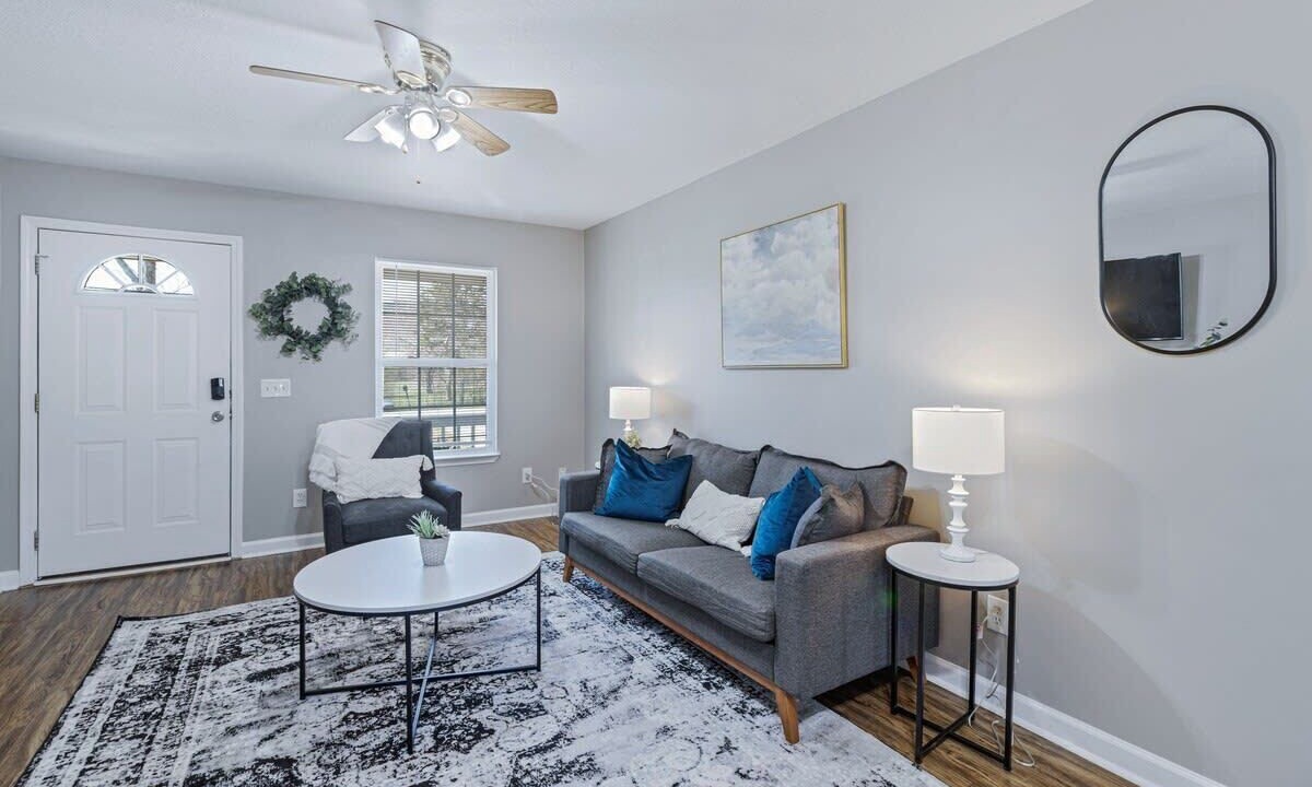Photo of Livingroom in Trenton