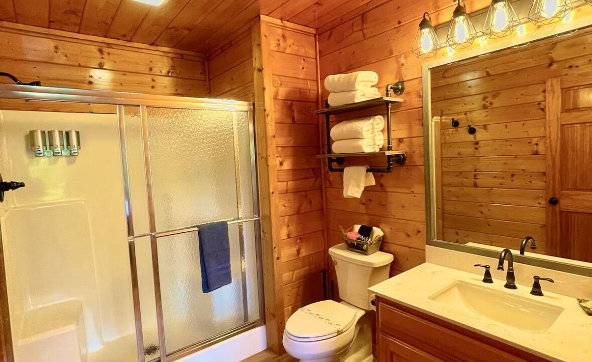Photo of Bathroom in Sevierville
