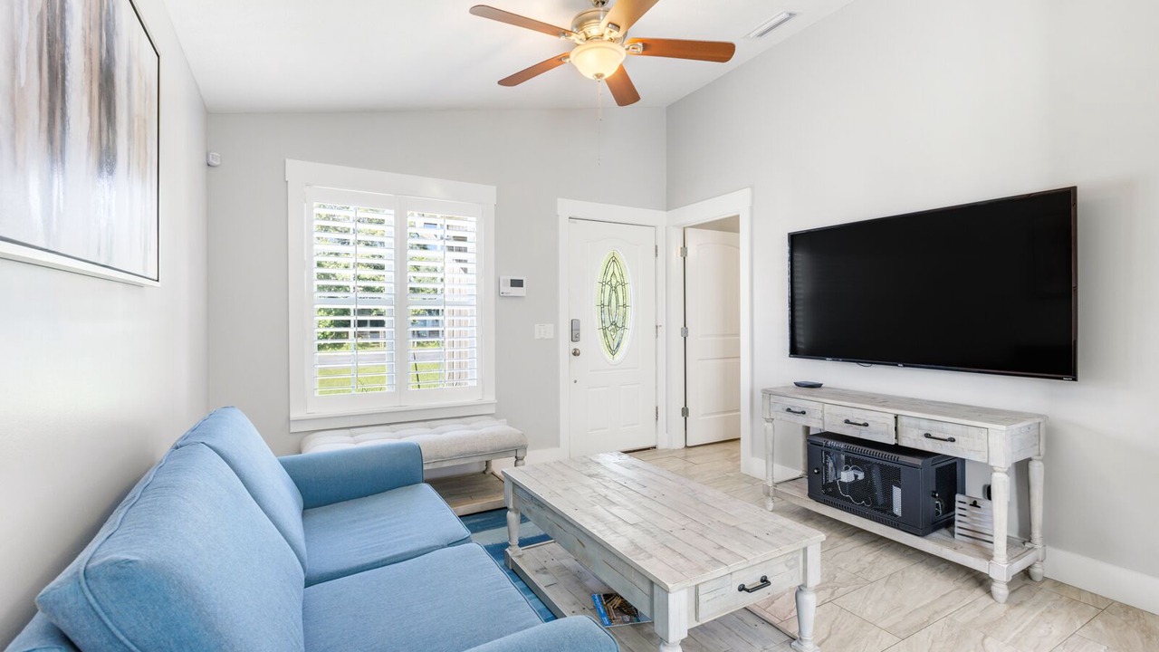 Photo of Livingroom in Inlet Beach Heights