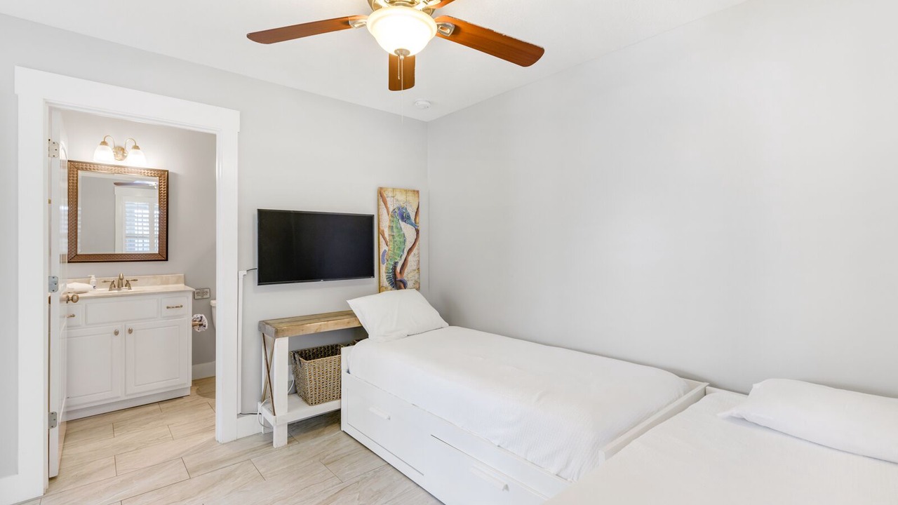 Photo of Bedroom in Inlet Beach Heights