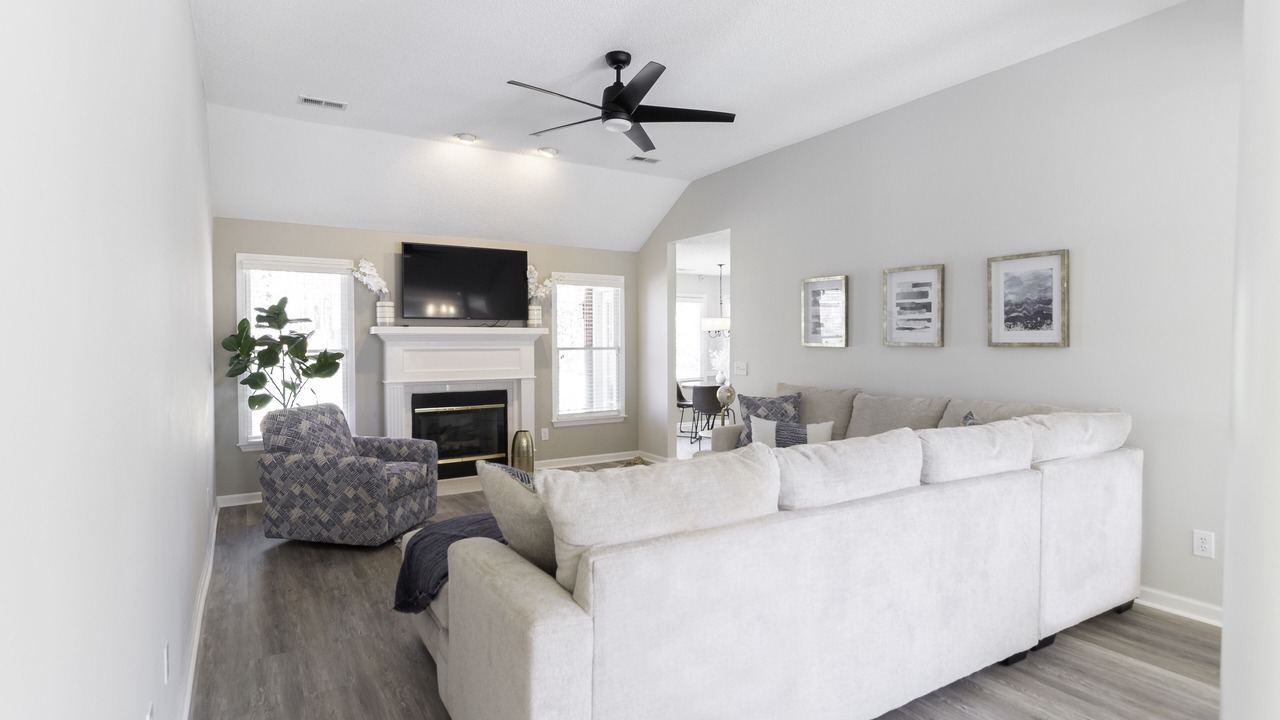 Photo of Livingroom in Harvest