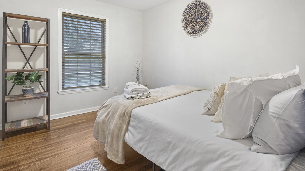 Photo of Bedroom in Newnan