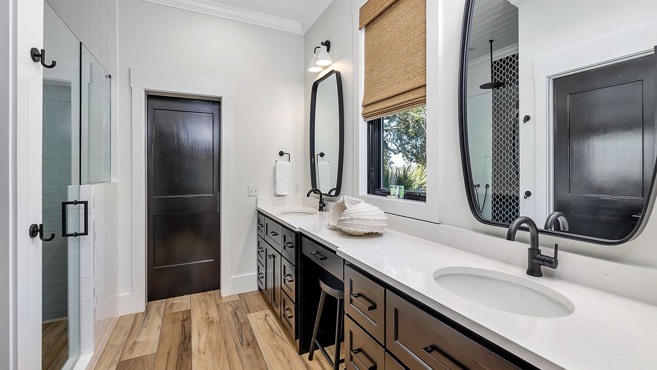 Photo of Bathroom in East Beach